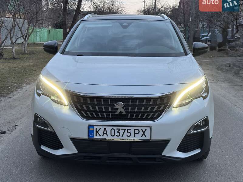 Внедорожник / Кроссовер Peugeot 3008 2017 в Киеве