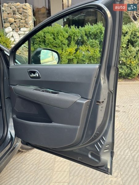 Внедорожник / Кроссовер Peugeot 3008 2013 в Стрые