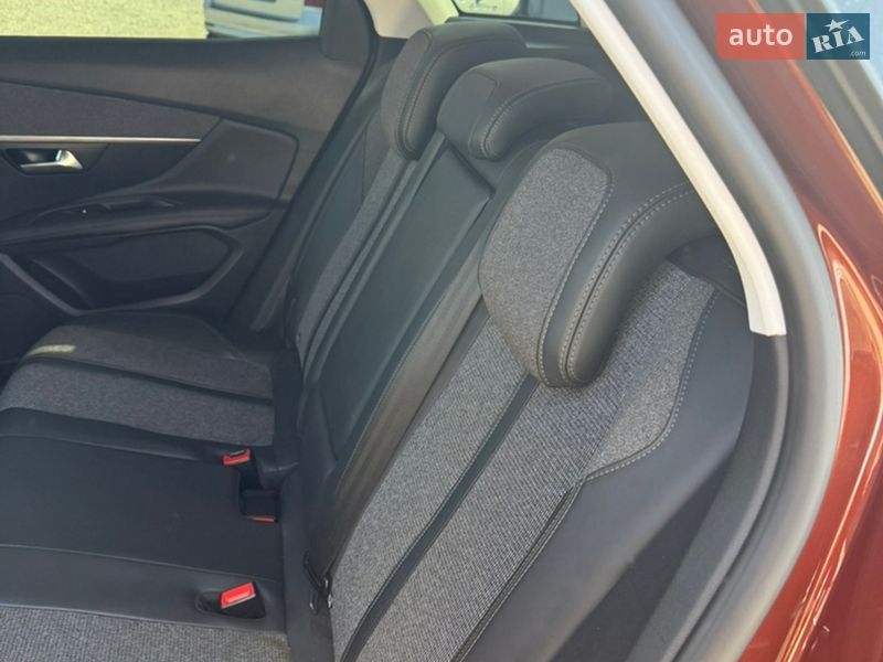 Внедорожник / Кроссовер Peugeot 3008 2018 в Кропивницком