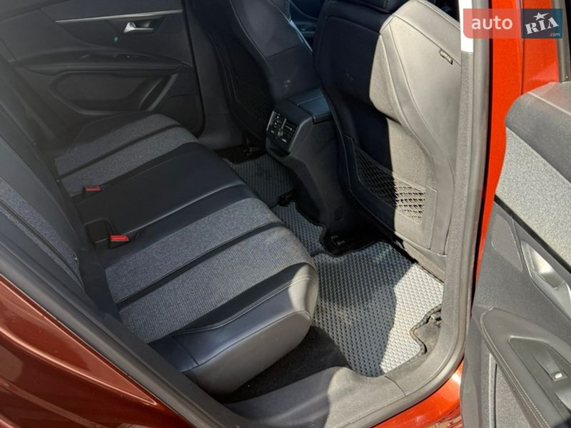 Внедорожник / Кроссовер Peugeot 3008 2018 в Кропивницком