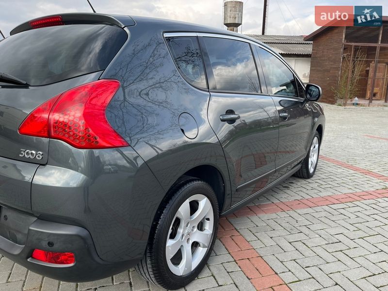 Внедорожник / Кроссовер Peugeot 3008 2011 в Золочеве