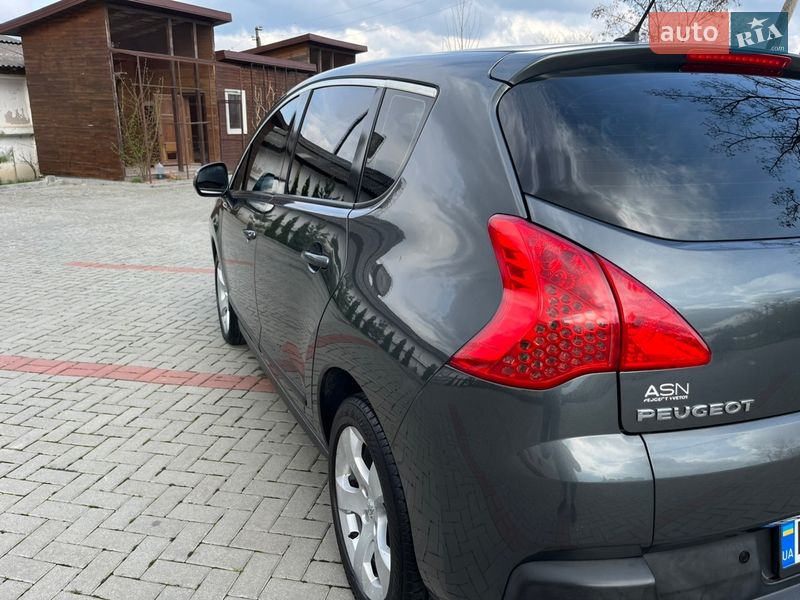 Внедорожник / Кроссовер Peugeot 3008 2011 в Золочеве