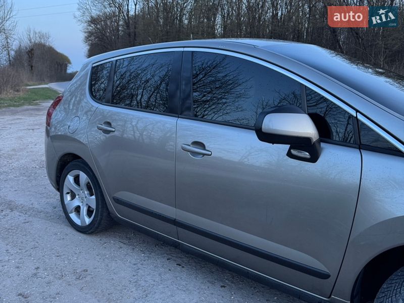 Внедорожник / Кроссовер Peugeot 3008 2010 в Тернополе