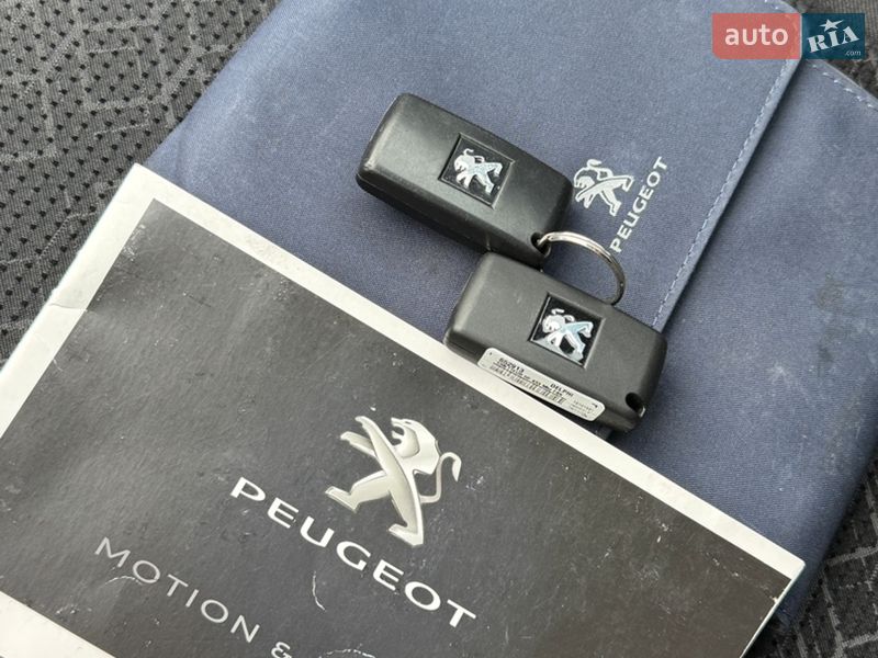 Внедорожник / Кроссовер Peugeot 3008 2016 в Хмельницком