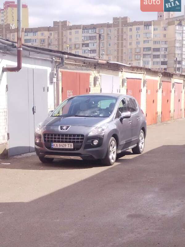 Peugeot 3008 2011
