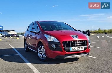 Внедорожник / Кроссовер Peugeot 3008 2010 в Киеве