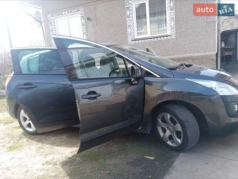 Peugeot 3008 2011