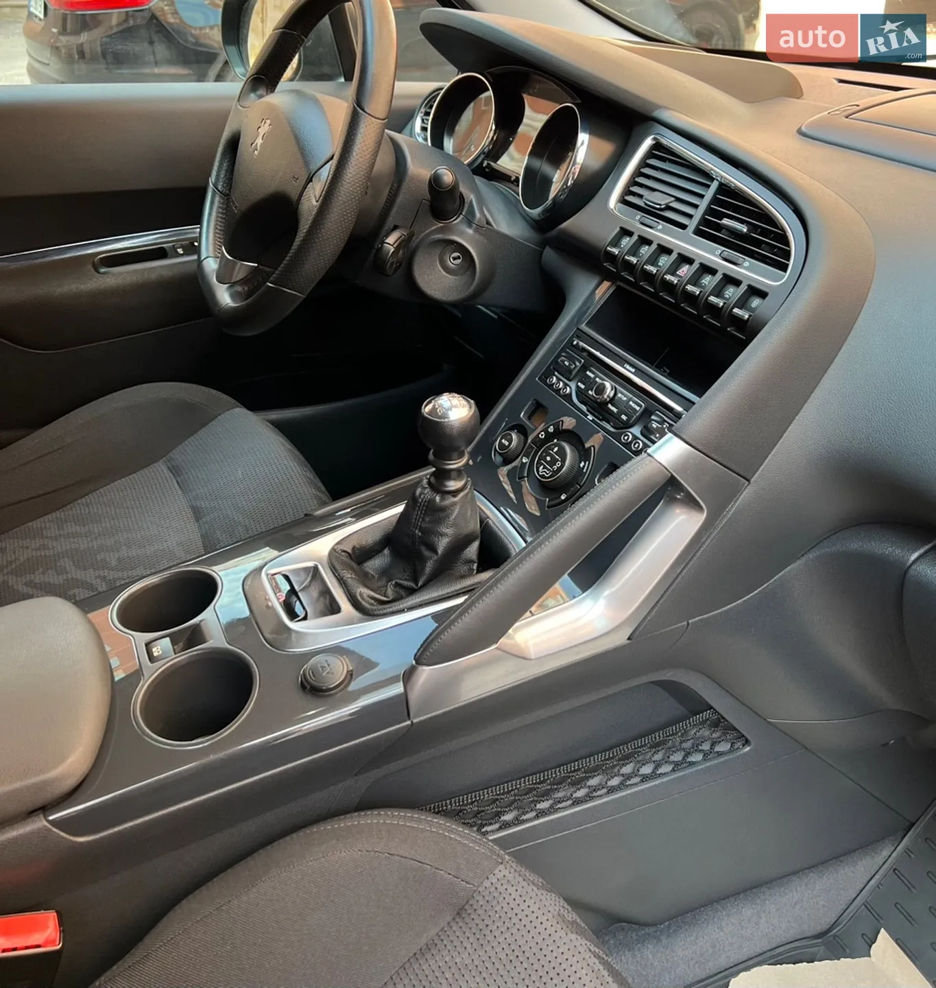 2011 Peugeot 3008 - мініатюра 10