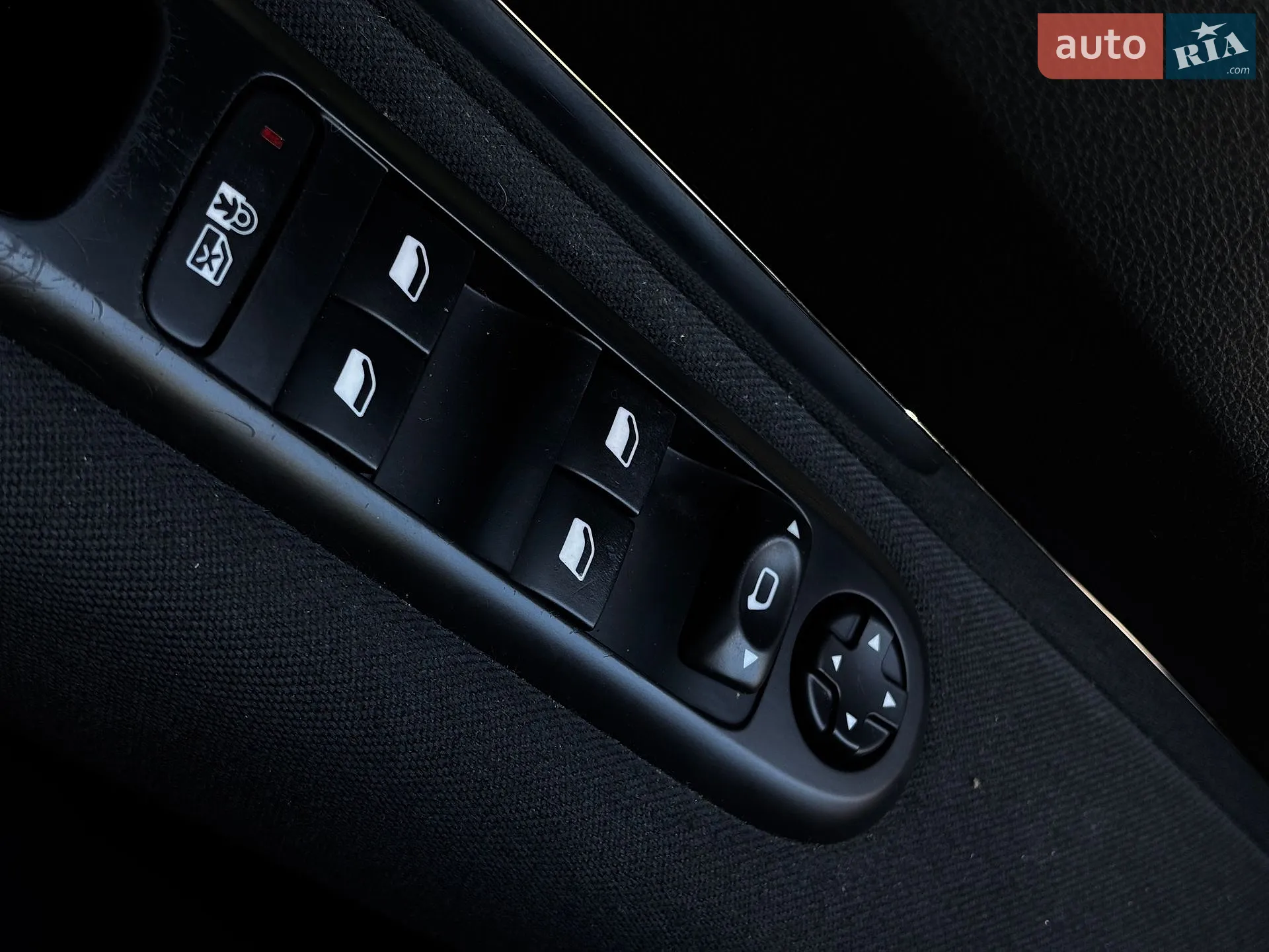 2013 Peugeot 3008 - мініатюра 21