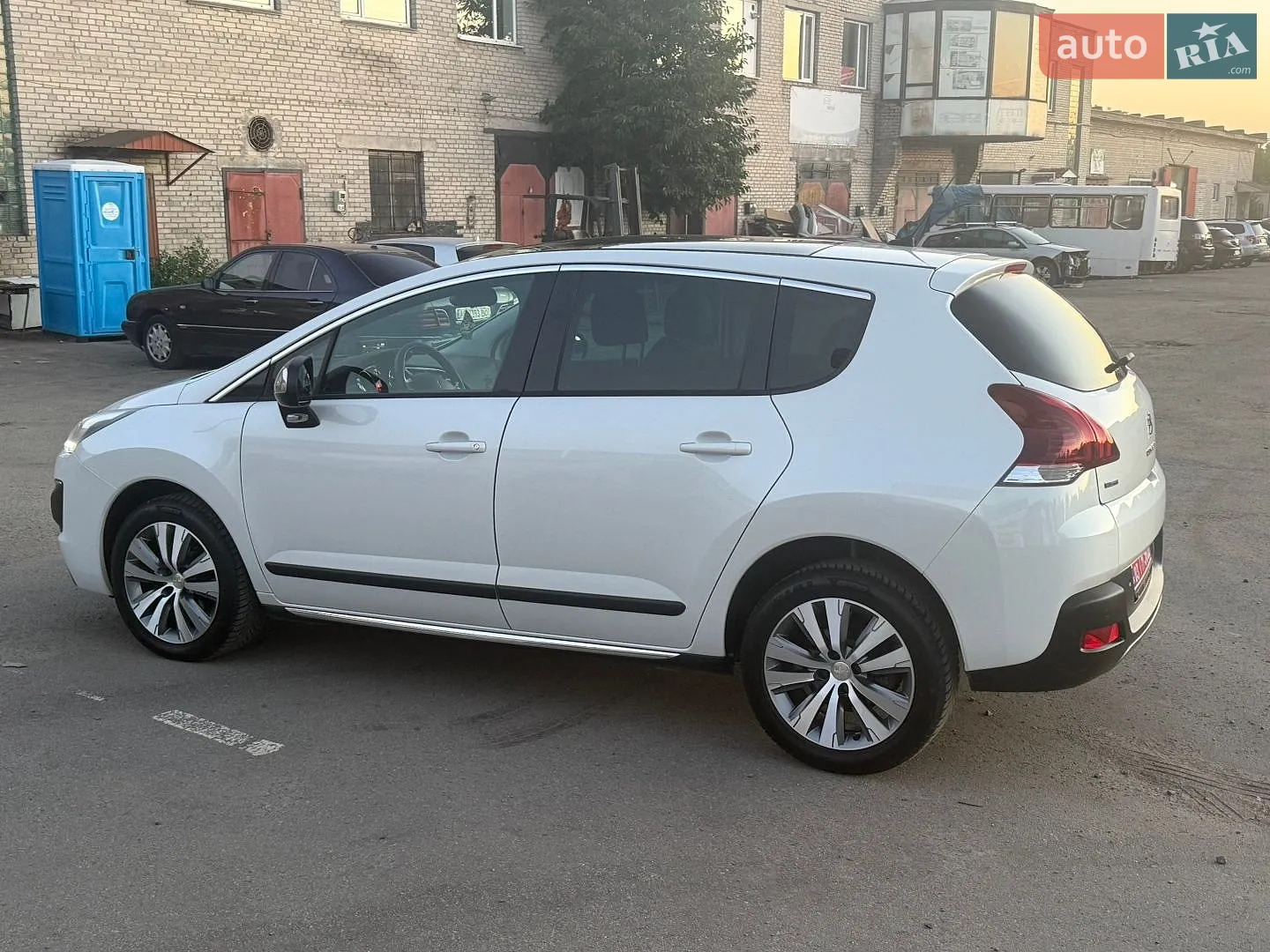 2016 Peugeot 3008 - мініатюра 3