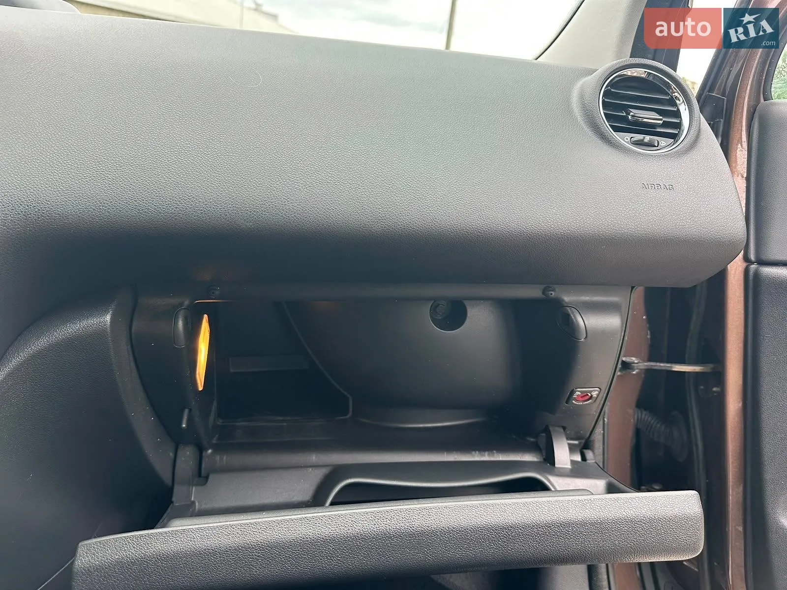 2015 Peugeot 3008 - мініатюра 76
