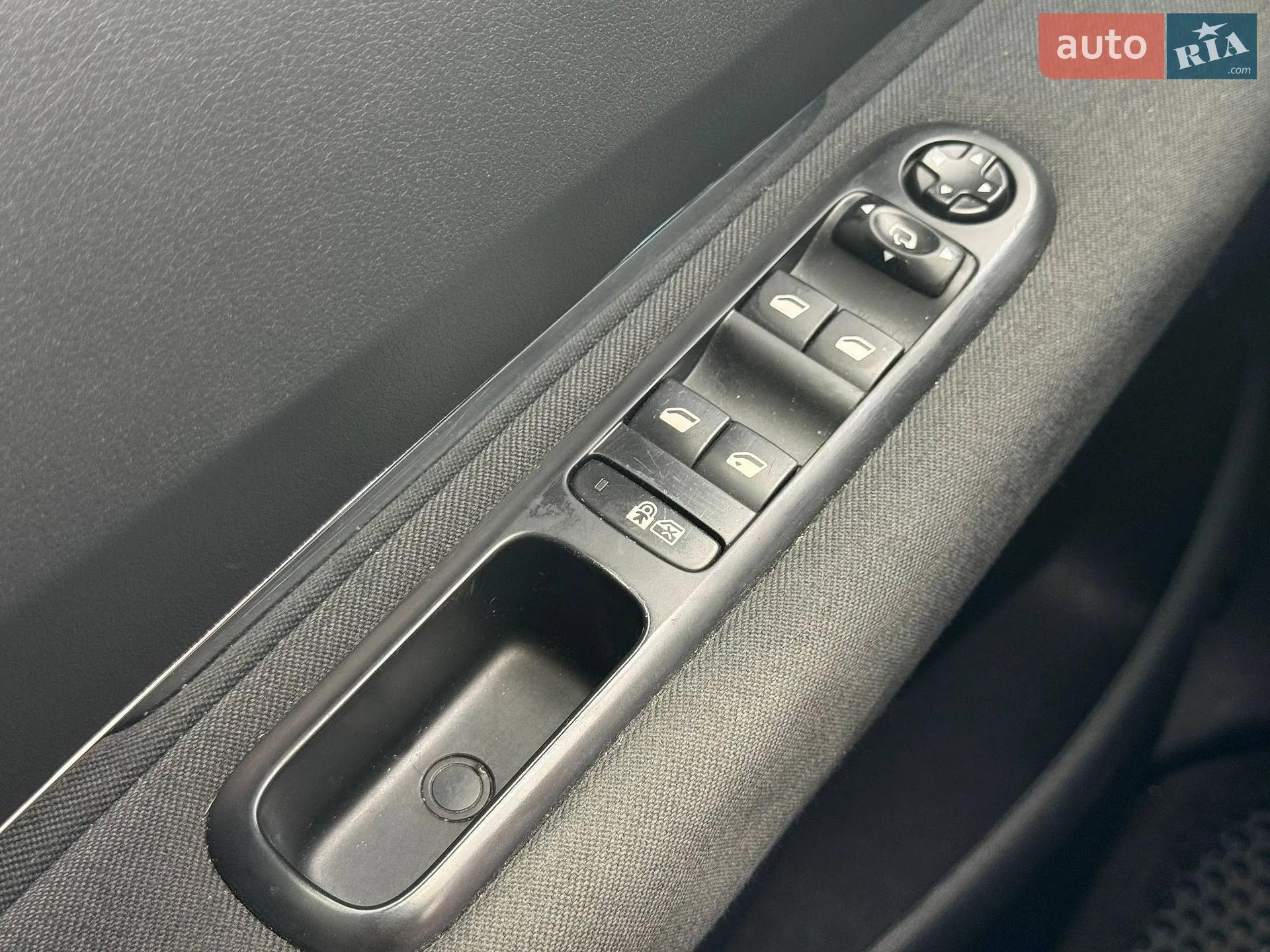 2013 Peugeot 3008 - мініатюра 16