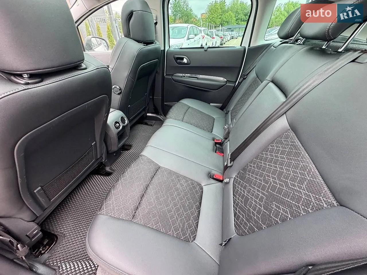 2016 Peugeot 3008 - мініатюра 29
