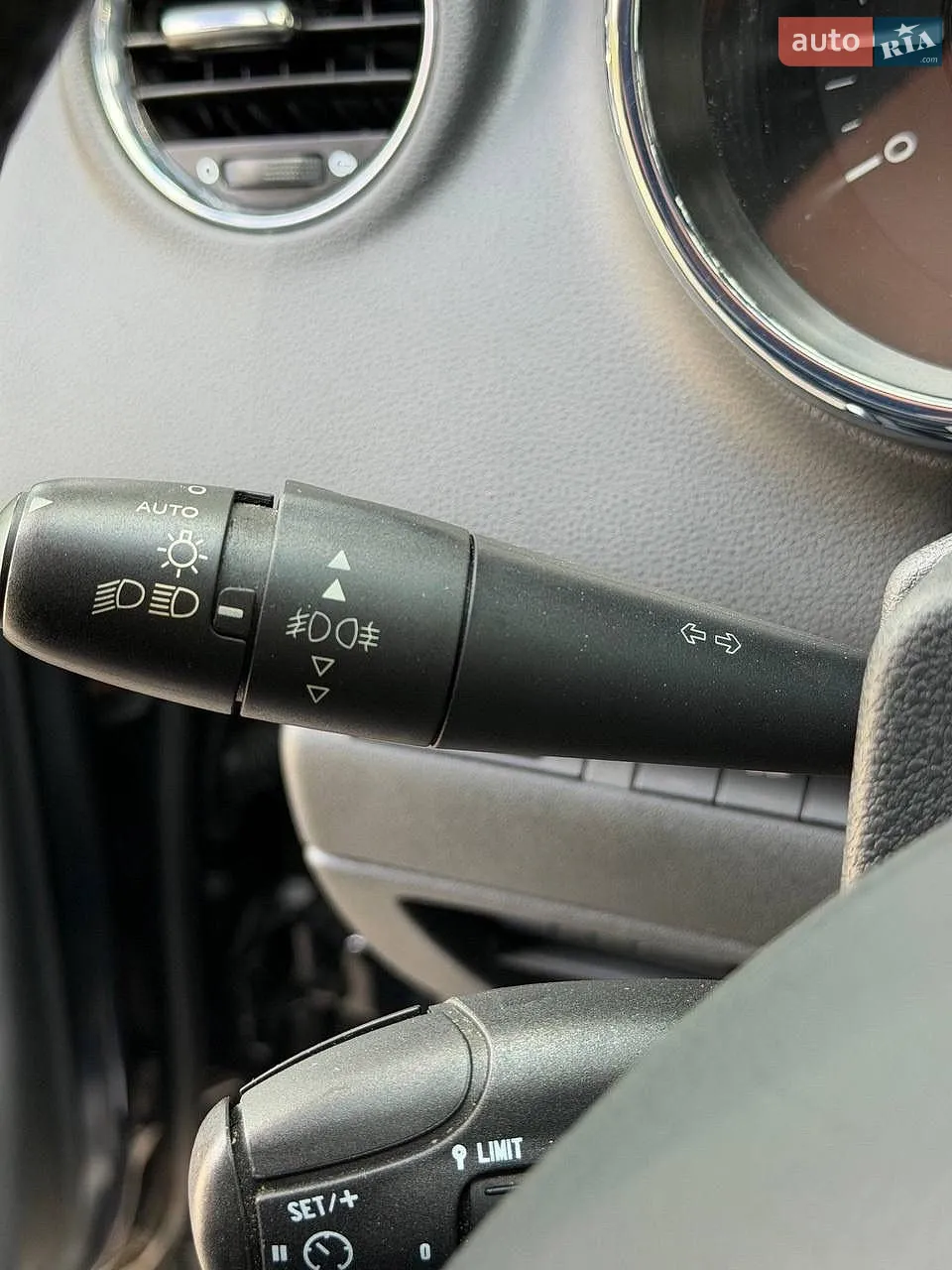 2011 Peugeot 3008 - мініатюра 31