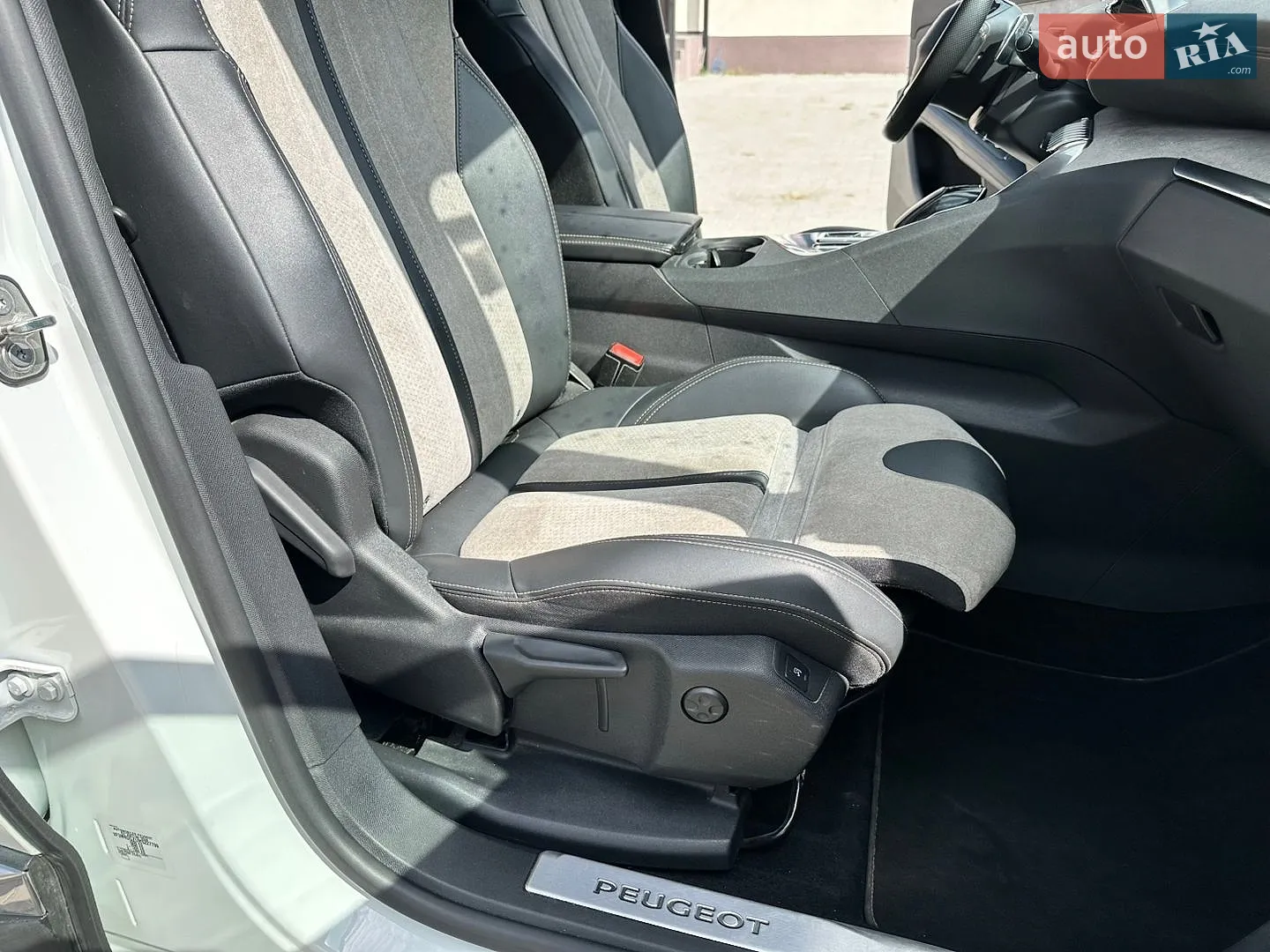 2021 Peugeot 3008 - мініатюра 44