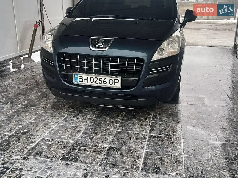 Peugeot 3008 2011