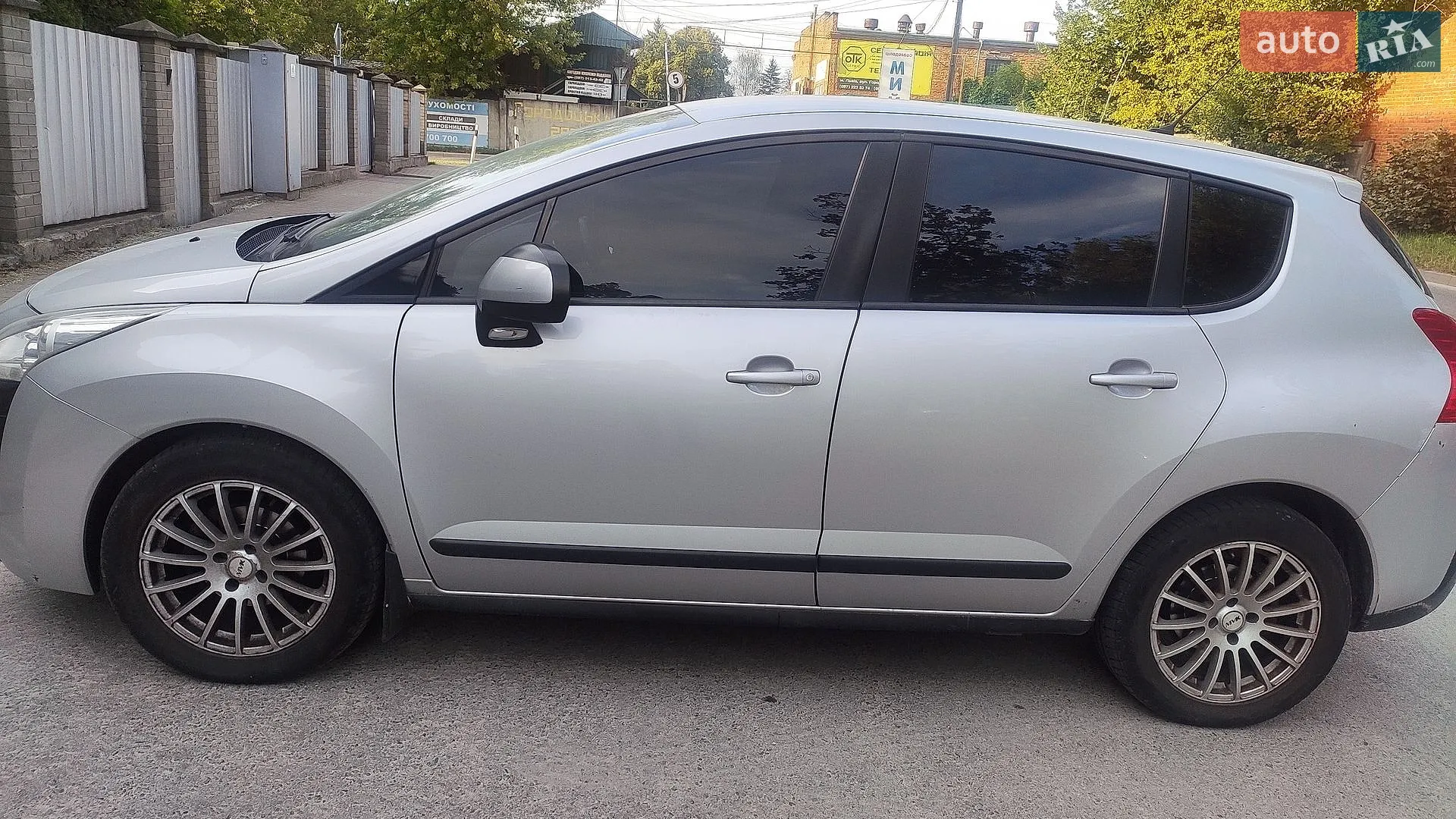 2011 Peugeot 3008 - фото 1
