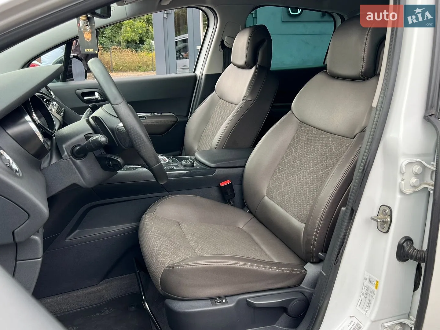 2013 Peugeot 3008 - мініатюра 21
