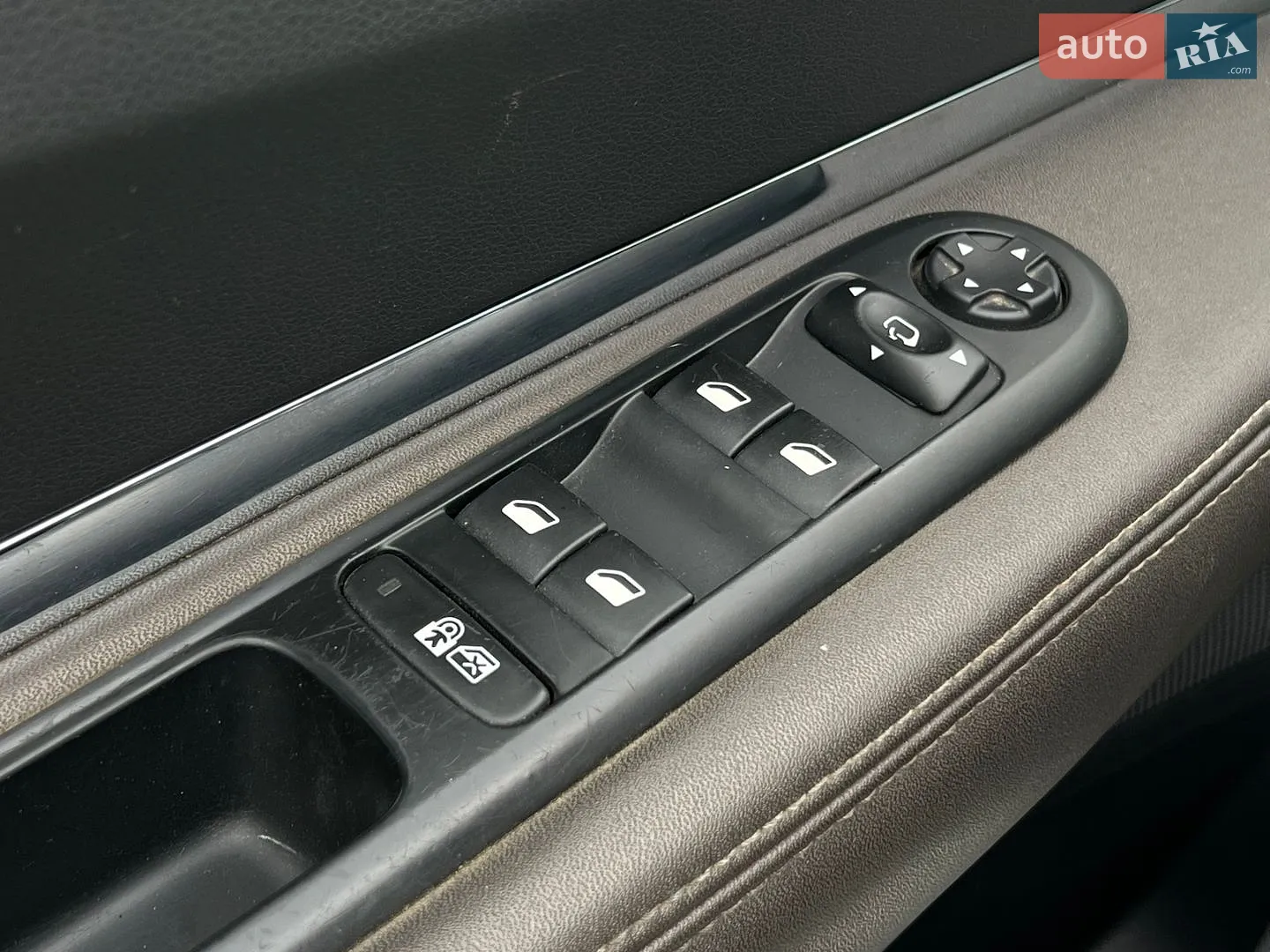 2013 Peugeot 3008 - мініатюра 35