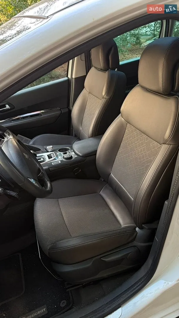 2014 Peugeot 3008 - мініатюра 14