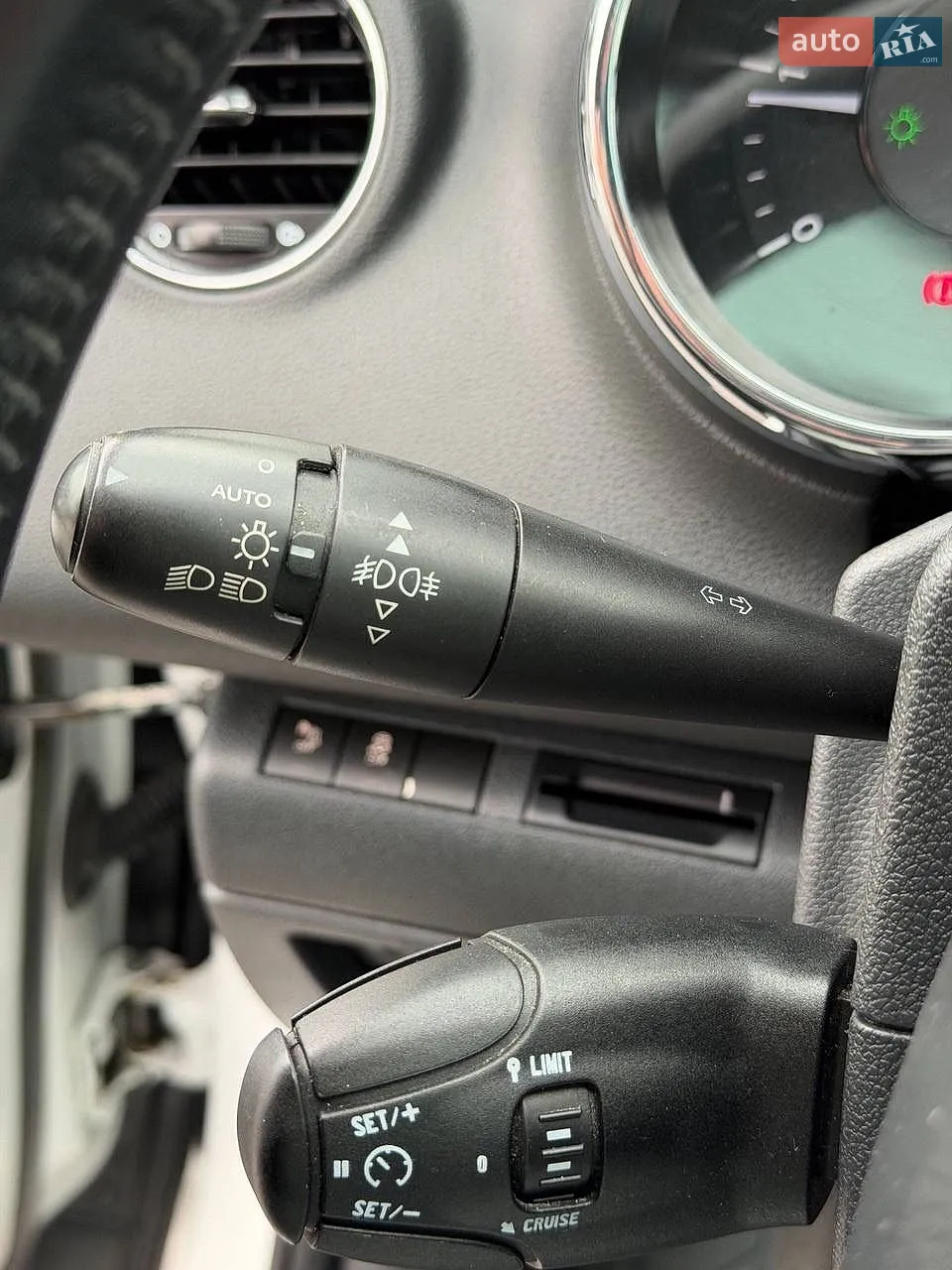 2013 Peugeot 3008 - мініатюра 31