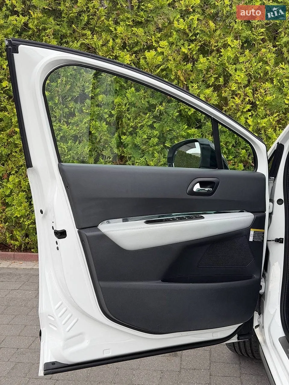 2013 Peugeot 3008 - мініатюра 33