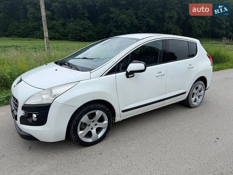 Peugeot 3008 2011