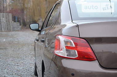Седан Peugeot 301 2013 в 