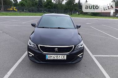 Седан Peugeot 301 2017 в Житомире