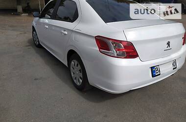 Седан Peugeot 301 2015 в Знаменке