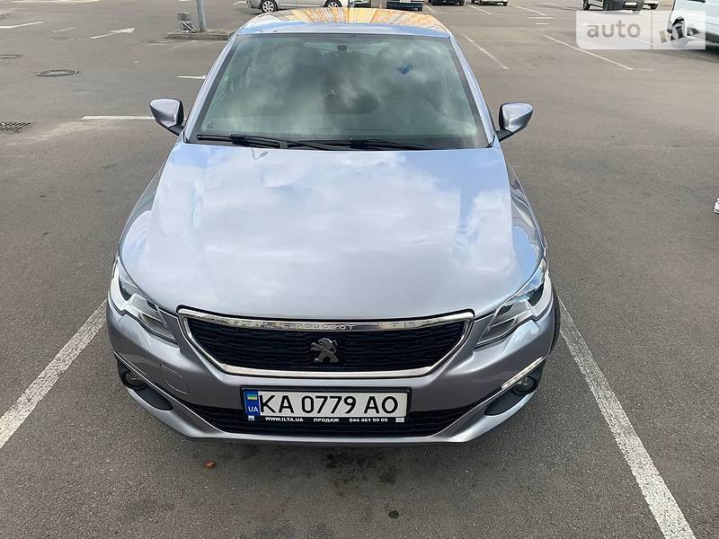 Peugeot 301