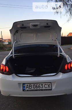 Седан Peugeot 301 2018 в 