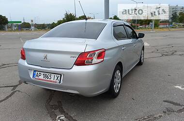 Седан Peugeot 301 2013 в Запоріжжі