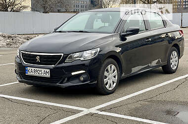 Седан Peugeot 301 2020 в Киеве