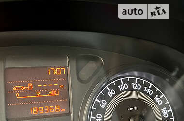 Седан Peugeot 301 2013 в 