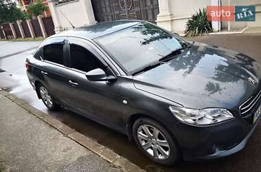 Седан Peugeot 301 2013 в Києві