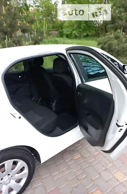 Peugeot 301 2016