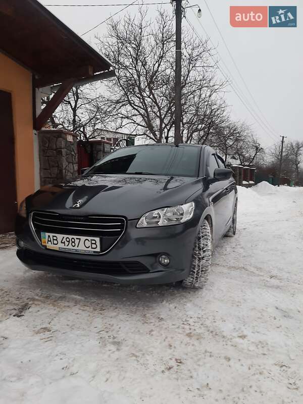 Седан Peugeot 301 2014 в Жмеринке