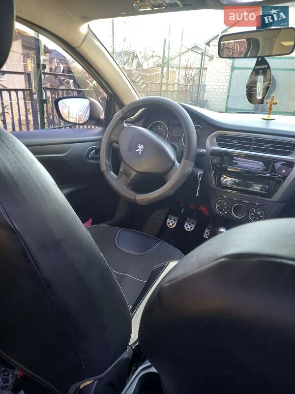 Седан Peugeot 301 2013 в Дніпрі