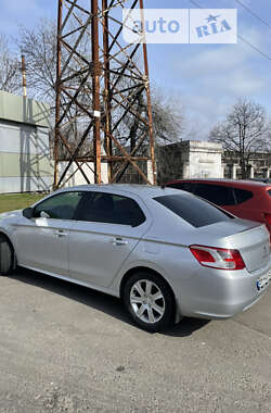 Седан Peugeot 301 2013 в Одессе