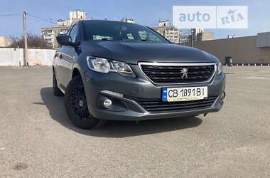 Седан Peugeot 301 2017 в Києві