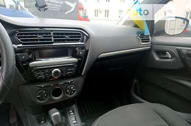 Седан Peugeot 301 2013 в Києві