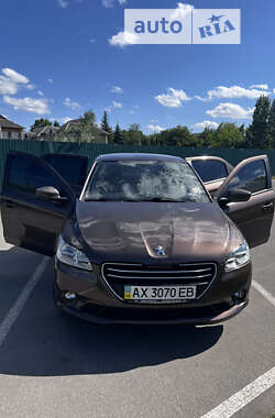 Седан Peugeot 301 2013 в Івано-Франківську