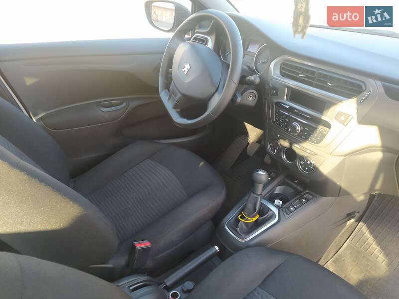 Седан Peugeot 301 2020 в Києві