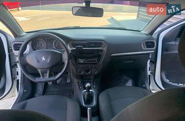 Седан Peugeot 301 2013 в Києві