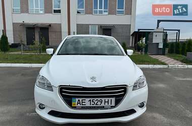 Седан Peugeot 301 2013 в Києві