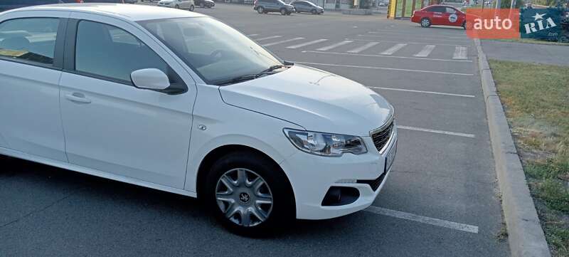 Седан Peugeot 301 2020 в Києві