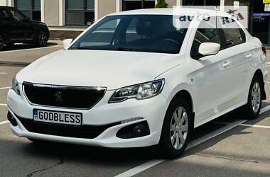 Седан Peugeot 301 2017 в Києві