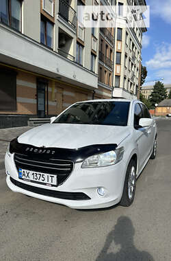 Седан Peugeot 301 2013 в Харькове