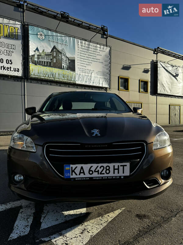 Седан Peugeot 301 2013 в Києві